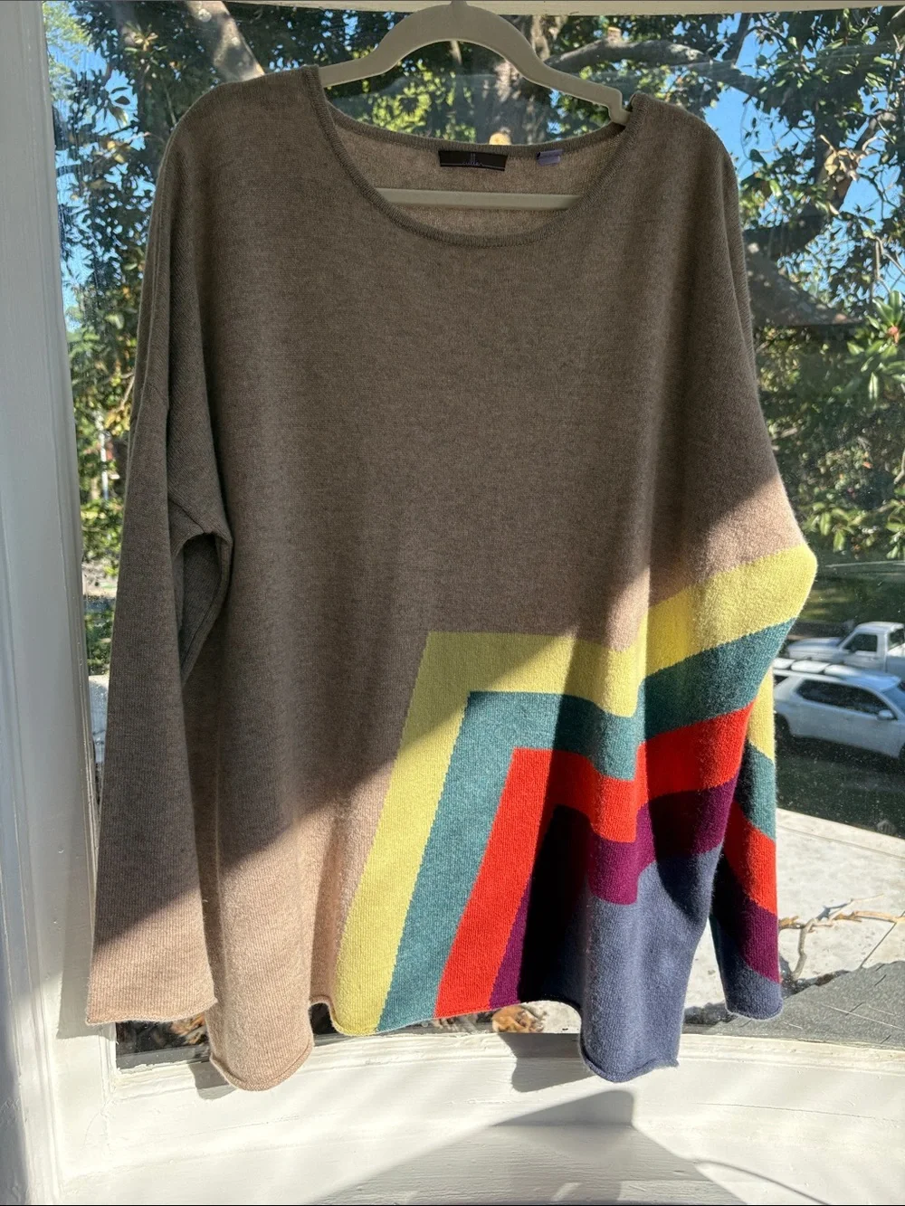 Women’s 100% Cashmere Sweater with Chevron design